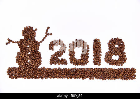 Le Snowman 2018 peint avec les grains de café sur fond blanc Banque D'Images