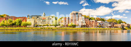 Augusta skyline panorama sur un après-midi ensoleillé Banque D'Images
