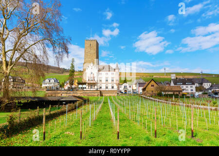 Ruedesheim am Rhein, Allemagne - 05 Avril 2018 : Boosenburg à Ruedesheim. Le château fut probablement construit à la fin du 12e siècle Banque D'Images