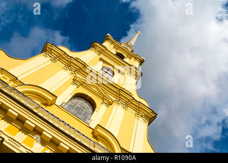 Cathédrale de Pierre et Paul à l'intérieur de la forteresse Pierre-et-Paul de Saint-Pétersbourg, Fédération de Sankt Peterburg, anciennement (1914-24) et de Pétrograd (1924-1991) L Banque D'Images