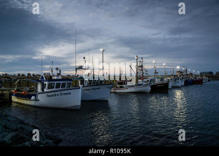 Bateaux de pêche dans le port de l'Etange-du-Nord sur l'île Grindstone, îles de la Madeleine, Québec, Canada. Banque D'Images