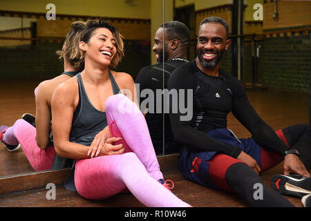 Strictly Come Dancing l'investiture Charles Venn et Karen Clifton après la pratique de leur dernière danse de routine, le Charleston, à un studio de danse à Londres. Banque D'Images