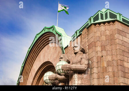 20 Septembre 2018 : Helsinki, Finlande - Close-up de l'art déco des chiffres sur la gare d'Helsinki. Banque D'Images