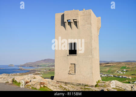 L'Irlande, comté de Donegal, péninsule d'Inishowen, Malin Head, guet napoléoniennes situé sur la zone appelée Banba's Crown qui est le point le plus au nord de l'Irlande. Banque D'Images