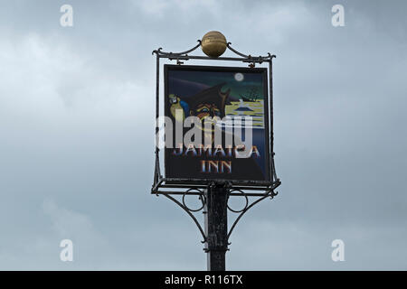 Enseigne de pub, Jamaica Inn, Bolventor, Cornwall, Angleterre, Grande-Bretagne Banque D'Images