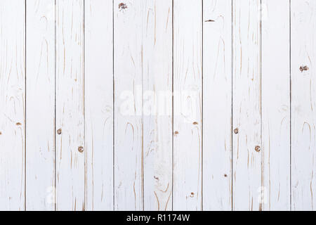 Vieille planche en bois peint de couleur blanche avec l'exemplaire de l'espace. Banque D'Images