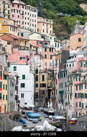 Riomaggiore partie de Cinque Terre sur la côte ligure de l'Italie, l'Europe Banque D'Images