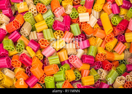 Arrière-plan de couleur des aliments non cuits - Pâtes de blé Banque D'Images