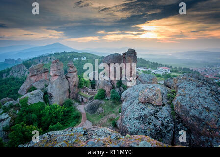 Phénomène naturel - Belogradchik rocks - vues aériennes de cette belle formation rocheuse, destination touristique populaire Banque D'Images