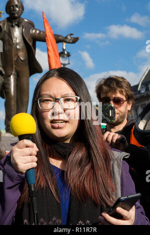 Londres, Royaume-Uni. 31 octobre, 2018. Lizia Wolf de l'augmentation des adresses d'activistes de l'environnement à la place du Parlement pour une rébellion d'Extinction event. Banque D'Images