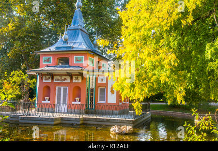 Casita del Pescador. Le parc du Retiro, Madrid, Espagne. Banque D'Images