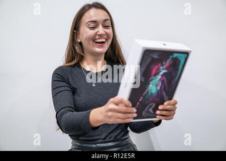 Barcelone, Espagne - 07 novembre 2018 : un nouvel iPad Pro Banque D'Images