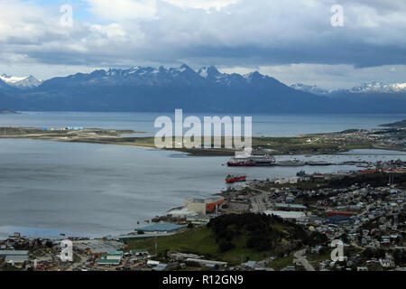 Ushuaia, Tierra del Fuego Argentine. Ville la plus au sud dans le monde situé sur le canal de Beagle et point de départ de l'expédition Antarctique croisières Banque D'Images