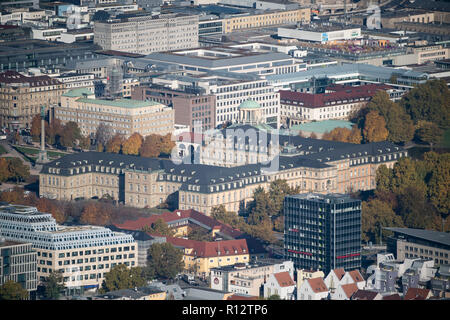 Stuttgart, Allemagne. 07Th Nov, 2018. Vue depuis la tour de télévision, du centre-ville avec le nouveau Palais. Credit : Marijan Murat/dpa/Alamy Live News Banque D'Images