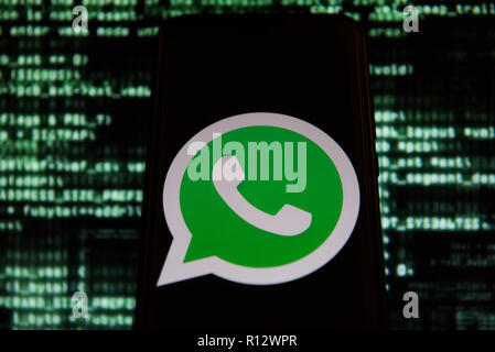 Cracovie, Pologne. Nov 8, 2018. Logo WhatsApp est vu sur un appareil mobile Android. Credit : Omar Marques/SOPA Images/ZUMA/Alamy Fil Live News Banque D'Images