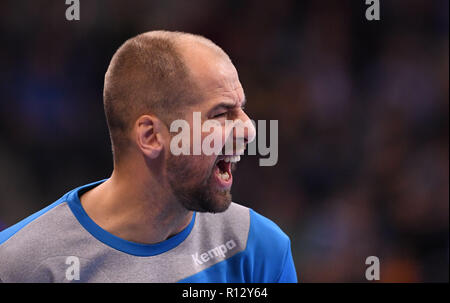 Stuttgart, Allemagne. 05Th Nov, 2018. Handball : Bundesliga, Stuttgart TVB - SC Magdeburg, 12e journée à la Porsche Arena. L'entraîneur Jürgen Schweikardt Stuttgart. Credit : Marijan Murat/dpa/Alamy Live News Banque D'Images