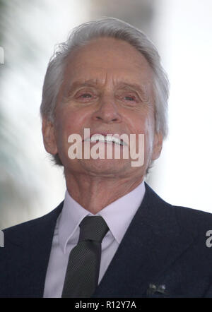 Hollywood, CA, USA. Nov 6, 2018. 06 novembre 2018 - Hollywood, Californie - Michael Douglas Michael Douglas honoré avec étoile sur le Hollywood Walk of Fame. Crédit photo : F. Sadou/AdMedia Crédit : F. Sadou/AdMedia/ZUMA/Alamy Fil Live News Banque D'Images