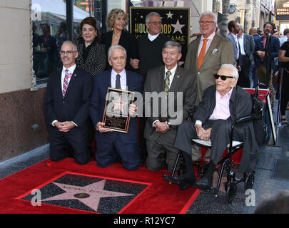 Hollywood, CA, USA. Nov 6, 2018. 06 novembre 2018 - Hollywood, Californie - Mitch O'Farrell, Michael Douglas, Jane Fonda, Leron Gubler, Ron Meyer, Vin Di Bona, Kirk Douglas Michael Douglas honoré avec étoile sur le Hollywood Walk of Fame. Crédit photo : F. Sadou/AdMedia Crédit : F. Sadou/AdMedia/ZUMA/Alamy Fil Live News Banque D'Images