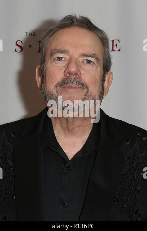 Westbury, New York, USA. 8Th Nov 2018. Auteur-compositeur Jimmy Webb 2018 assiste à la Long Island Music Hall of Fame de la cérémonie à l'espace à Westbury le 8 novembre 2018 à Westbury, New York. Credit : AKPhoto/Alamy Live News Banque D'Images