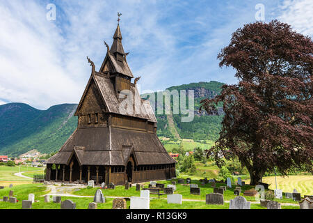 Hopperstad Stave Church. Une église, juste à l'extérieur du village de Vikori à Vik, Municipalité du comté de Sogn og Fjordane, en Norvège. Banque D'Images