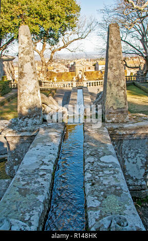 Jardin à l'italienne de la villa Lante rinascimental Bagnaia, Viterbo. Lazio, Italie Banque D'Images