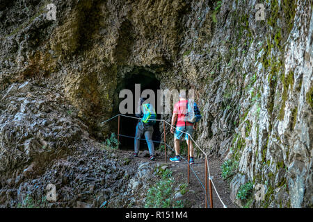 Tunel do Pico do Gato, Wanderweg PR1 vom Pico do Arieiro zum Pico Ruivo, Madeira, Portugal Banque D'Images