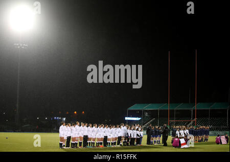 L'Angleterre et la Nouvelle-Zélande s'aligner avant le match international de 183 à Allianz Park, Londres. Banque D'Images