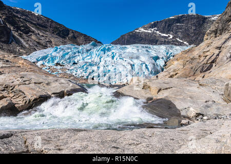 Nigardsbreen. Un bras du glacier du grand glacier Jostedalsbreen. La Norvège, de Jostedal. Banque D'Images