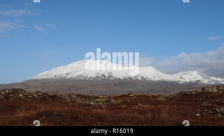 L'Islande sur la montagne neige vulcan Banque D'Images