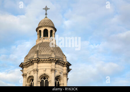 Library Square et le Campanile, Trinity College, Dublin, Irlande Banque D'Images