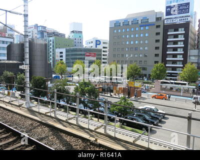 Une vue de la voie ferrée et la ville à partir de la gare de Nagoya, Japon central Banque D'Images