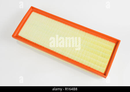 Pièces détachées auto filtre à air isolé sur fond blanc Banque D'Images