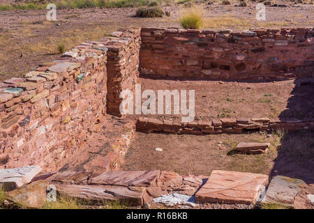 Kiva rectangulaire, Homolovi Ruines Homolovi site II, State Park, Winslow, Arizona. Banque D'Images