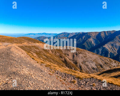 Vue sur le mont Hutt paysage montagneux sur une journée ensoleillée, près de Methven, île du Sud, Nouvelle-Zélande Banque D'Images