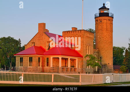 Vieux phare Mackinac Point, Musée Maritime, 1892, Mackinaw City, Michigan, États-Unis Banque D'Images