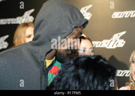 Snoop Dogg arrive à Neverland de nuit pour le lancement de la nouvelle gamme de lunettes de soleil Arnette piror à son concert de Sydney avec Ice Cube le 31 octobre. Sydney, Australie. 30.10.08. Banque D'Images