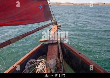 Bateau à l'océan Atlantique autour de Luderitz sur la Côte des Squelettes de la Namibie Banque D'Images