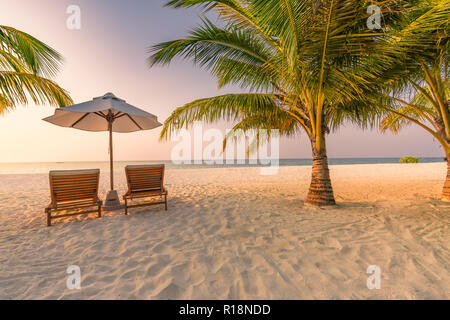 Détente au bord de la mer, paysage étonnant paysage tropical, l'arrière-plan. Maison de vacances voyage vacances d'été. Destination Voyage de luxe concept. Plage nature Banque D'Images