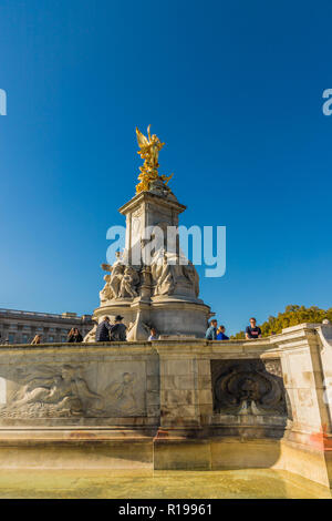 Une vue typique à Buckingham Palace Banque D'Images