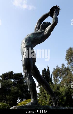 Statue de Discus olympique, Athènes, Grèce Banque D'Images