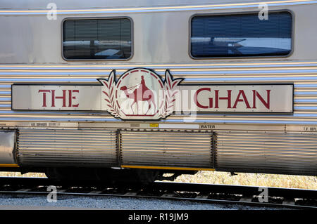 Le Ghan train assure une liaison ferroviaire directe entre Adélaïde, dans le sud de l'Australie, et Darwin, dans la partie supérieure de l'Australie. Banque D'Images