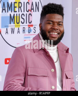 Assister à des célébrités 2018 American Music Awards Les arrivées à Microsoft le théâtre. En vedette : Khalid Où : Los Angeles, California, United States Quand : 09 Oct 2018 Crédit : Brian à/WENN.com Banque D'Images