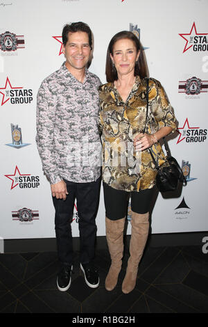 HOLLYWOOD, CA - le 10 novembre : Chris Ciaffa, Mimi Rogers, au héros d'Heroes : La police de Los Angeles Memorial Foundation Celebrity Poker Tournament at Avalon Hollywood, Californie le 10 novembre 2018. Credit : Faye Sadou/MediaPunch Banque D'Images