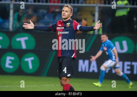 Genova, Liguria, Italie, le 10 novembre, 2018. Match de football Gênes - Naples à Luigi Ferraris dans Domenico Criscito photo Credit : Antonio Balasco/Alamy Live News Banque D'Images