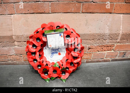 Fabian Peake's rail workers' War Memorial à Londres St Pancras, UK Banque D'Images