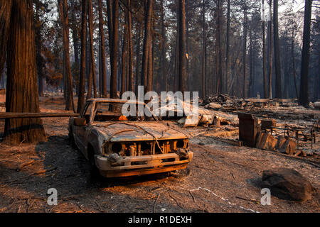 Magalia, CA, USA. 11Th Nov, 2018. Lumière du matin montre la destruction du feu de camp le dimanche, Novembre 11, 2018 à Magalia. Crédit : Paul Kitagaki Jr./ZUMA/Alamy Fil Live News Banque D'Images