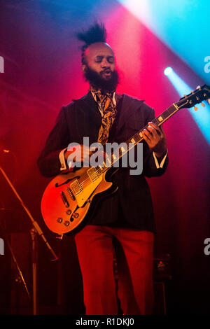 Milan Italie 11 novembre 2018 Negrito fantastique live au Club Social Santeria © Roberto Finizio / Alamy Live News Banque D'Images