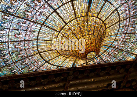 Vitraux en puits de Palau de la Musica, Barcelone, Espagne Banque D'Images