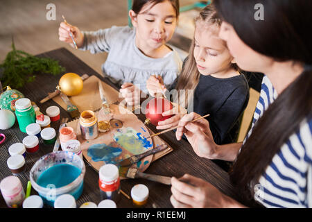 Décorations de Noël peinture Enfants Banque D'Images