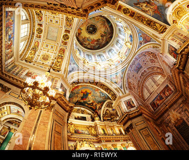 Saint Petersburg, Russie - 5 août 2018 : Détail de l'intérieur de la Cathédrale Saint Isaac ou Isaakievskiy Sobor Banque D'Images